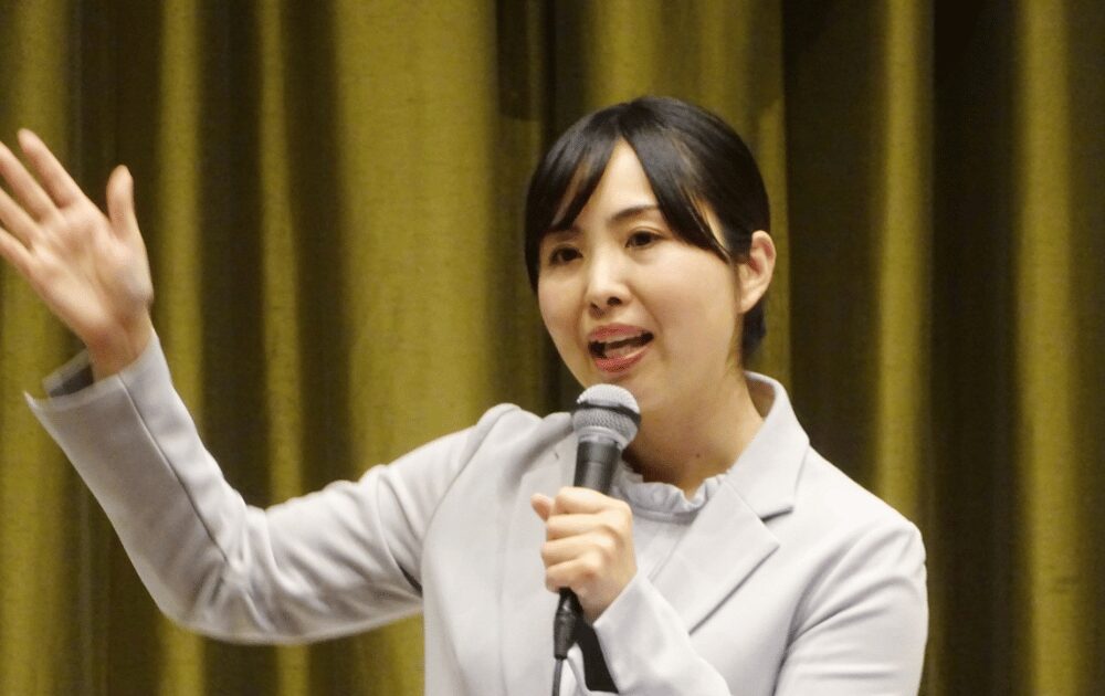 【画像】研修講師